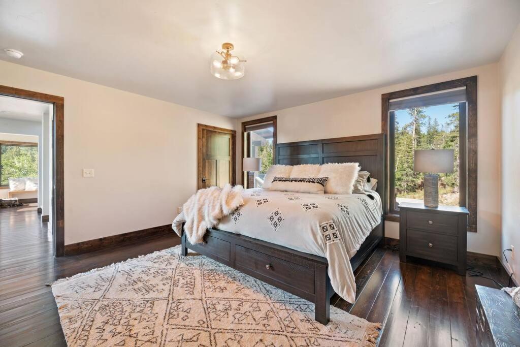 Altitude Adjustment- Panoramic Views, Sleeps 12 Villa Lead Екстериор снимка